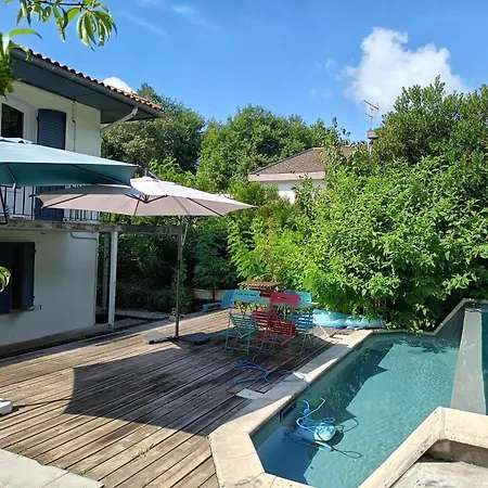 Little Italy Aeroport Tram Clim Piscine 3*