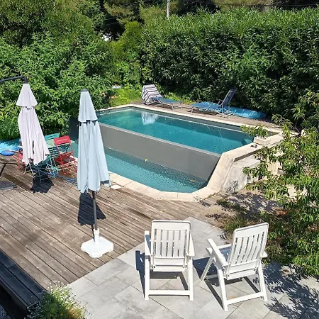 Little Italy Aeroport Tram Clim Piscine Merignac (Gironde)